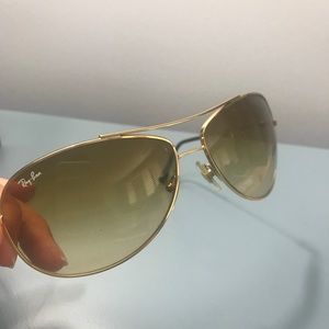 Ray-ban classic brown aviators with gold frame